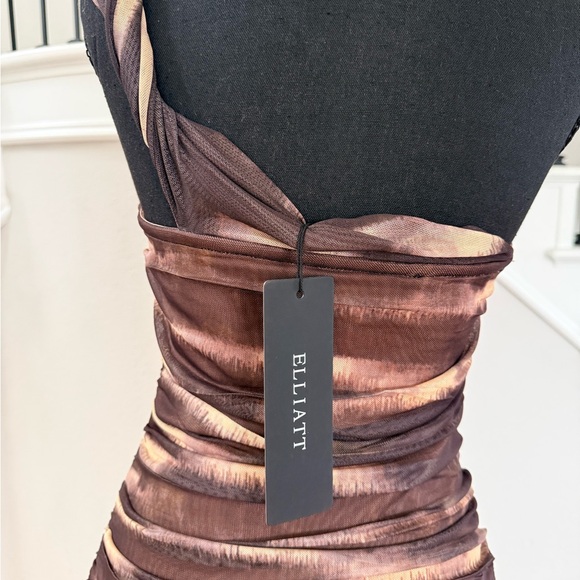 $250 ELLIATT One Shoulder Mesh Midi Dress NWT – Built-In Shaping – Size Small - Picture 5 of 6